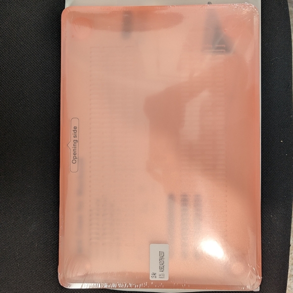 Pink Hardcase for Macbook Air 13inch - Picture 4 of 4